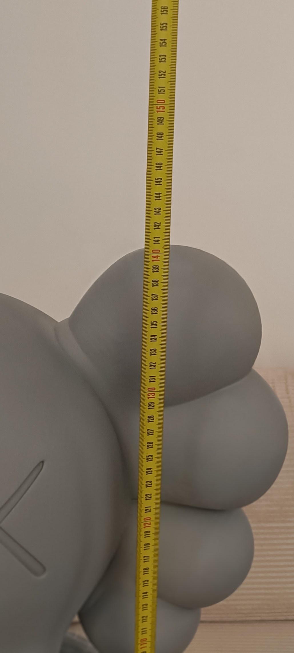 Kaws 1m40